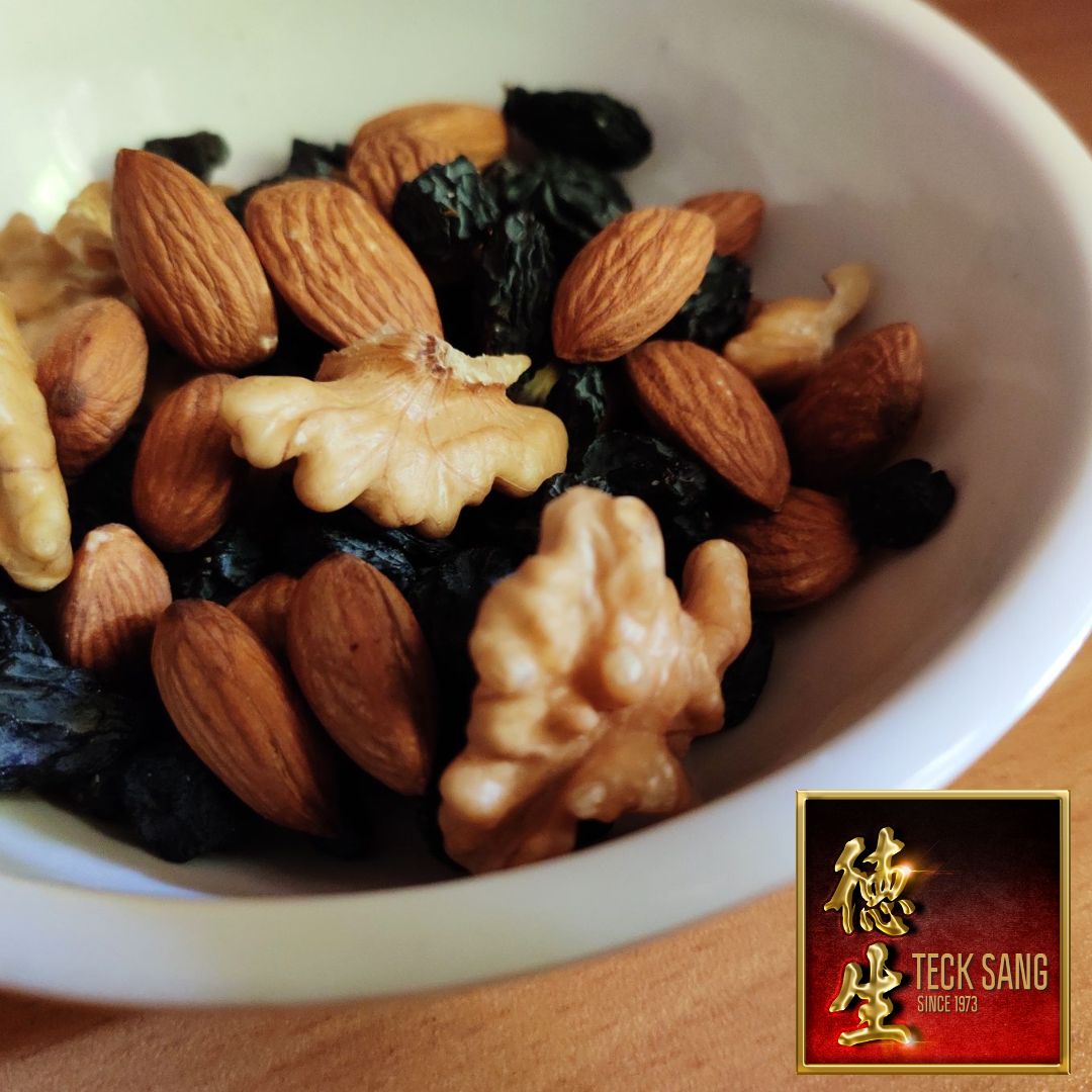 Raw vs. Roasted Nuts: Which One is Better?